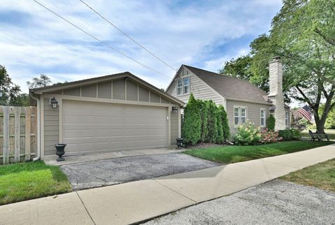 Tiny photo for 247 Harlem Avenue, Glenview, IL 60025 (MLS # 12488205)