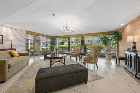 Tiny photo for 203 N KENILWORTH Avenue #2P, Oak Park, IL 60302 (MLS # 12687013)
