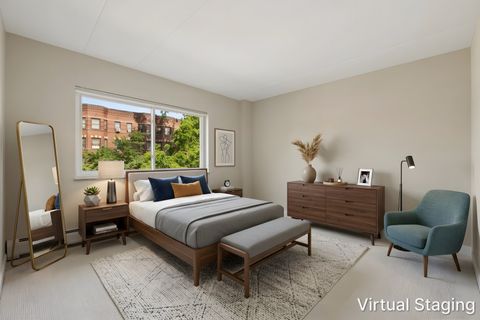 Tiny photo for 203 N KENILWORTH Avenue #2P, Oak Park, IL 60302 (MLS # 12687013)