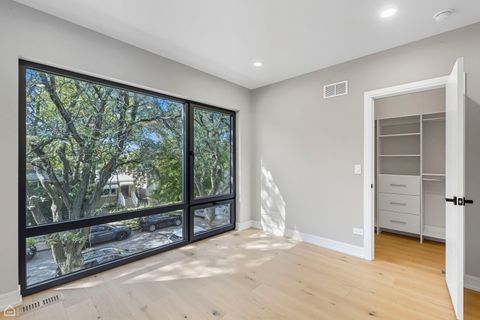 Tiny photo for 4203 N Drake Avenue, Chicago, IL 60618 (MLS # 12466850)