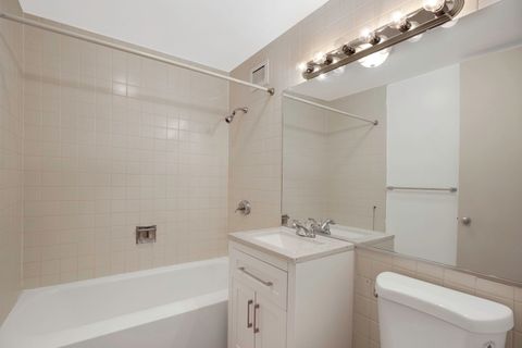Tiny photo for 601 E 32nd Street #1001, Chicago, IL 60616 (MLS # 12591875)