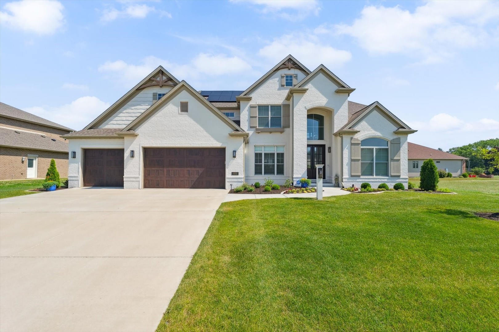 604 Cayman Way