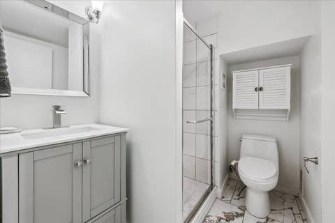 Tiny photo for 1009 W Wolfram Street #1E, Chicago, IL 60657 (MLS # 12715168)