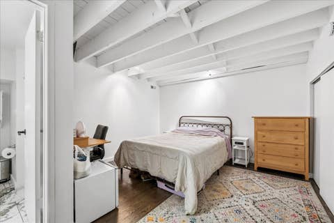 Tiny photo for 1009 W Wolfram Street #1E, Chicago, IL 60657 (MLS # 12715168)