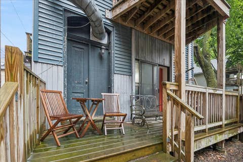 Tiny photo for 1009 W Wolfram Street #1E, Chicago, IL 60657 (MLS # 12715168)