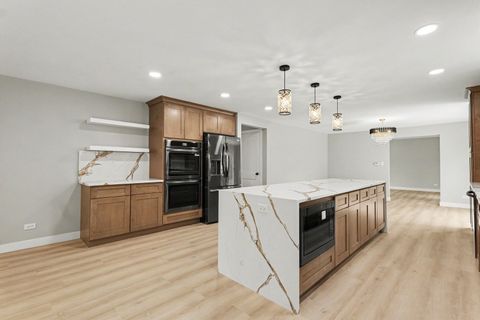 Tiny photo for Glenview, IL 60025 (MLS # 12633621)