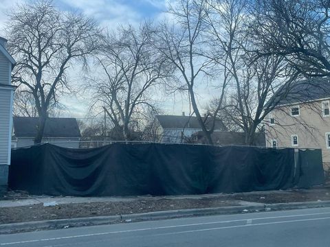 2 beds bed, 1 baths bath property at 1507 w marquette road, chicago, il 60636