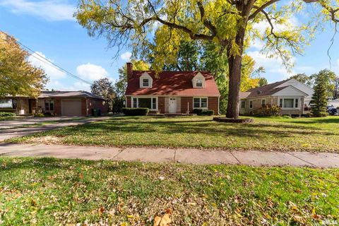 Tiny photo for 1115 N 4TH Street, Clinton, IA 52732 (MLS # QC4268942)