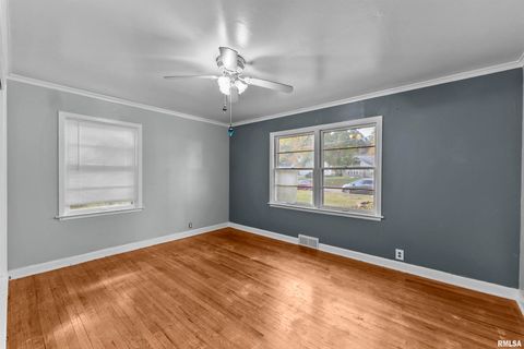 Tiny photo for 1115 N 4TH Street, Clinton, IA 52732 (MLS # QC4268942)