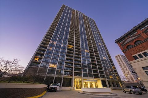 Tiny photo for 1560 N Sandburg Terrace #1210J, Chicago, IL 60610 (MLS # 12605810)