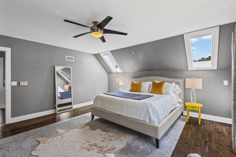 Tiny photo for 6133 N LENOX Avenue, Chicago, IL 60646 (MLS # 12717744)