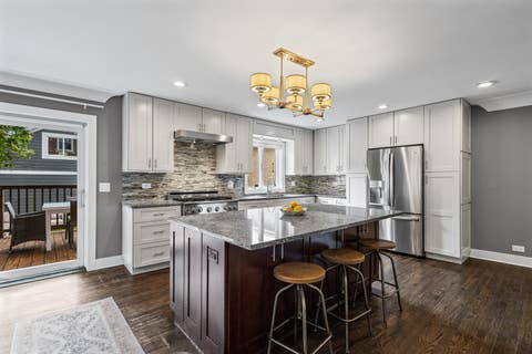 Tiny photo for 6133 N LENOX Avenue, Chicago, IL 60646 (MLS # 12717744)