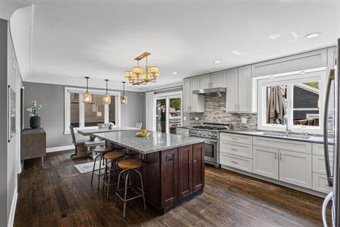 Tiny photo for 6133 N LENOX Avenue, Chicago, IL 60646 (MLS # 12717744)