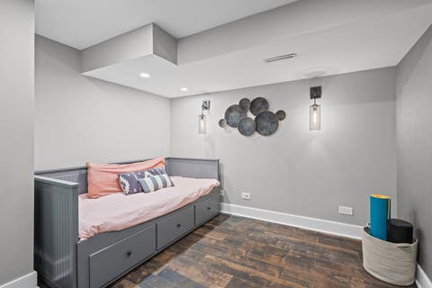 Tiny photo for 6133 N LENOX Avenue, Chicago, IL 60646 (MLS # 12717744)
