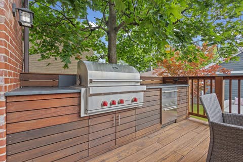 Tiny photo for 6133 N LENOX Avenue, Chicago, IL 60646 (MLS # 12717744)
