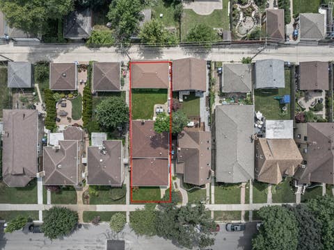 Tiny photo for 6133 N LENOX Avenue, Chicago, IL 60646 (MLS # 12717744)