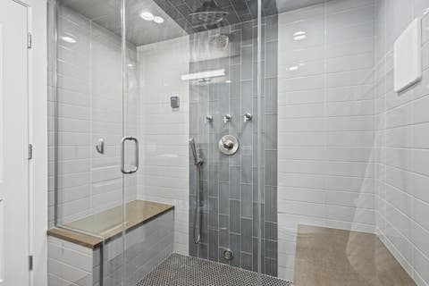Tiny photo for 6133 N LENOX Avenue, Chicago, IL 60646 (MLS # 12717744)