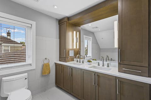 Tiny photo for 6133 N LENOX Avenue, Chicago, IL 60646 (MLS # 12717744)