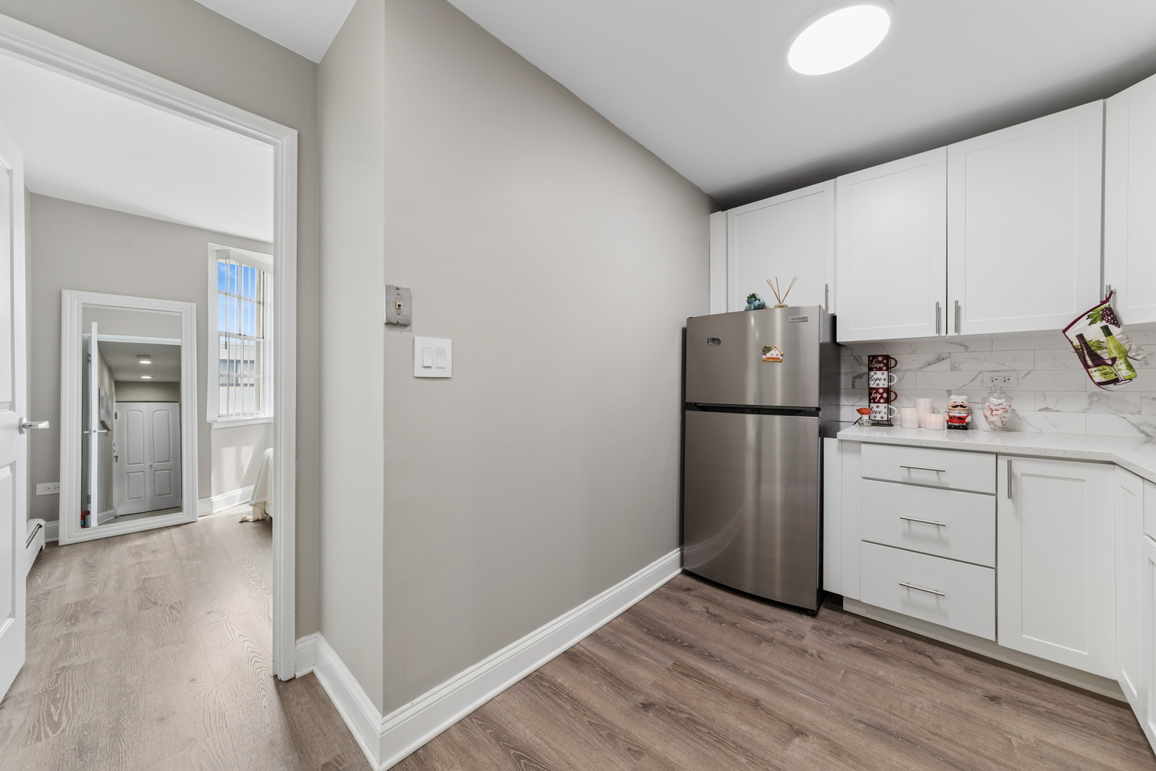 5506 Lincoln Avenue A511