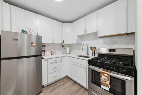 Tiny photo for 5506 Lincoln Avenue #A511, Morton Grove, IL 60053 (MLS # 12619446)