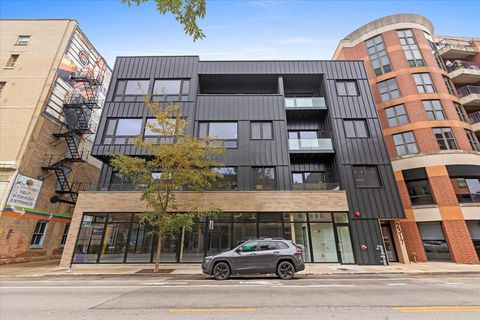 2317 N Clark Street 410 Chicago IL 60614