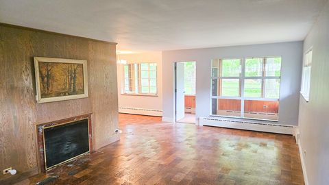 Tiny photo for 645 Judge Avenue, Waukegan, IL 60085 (MLS # 12653371)
