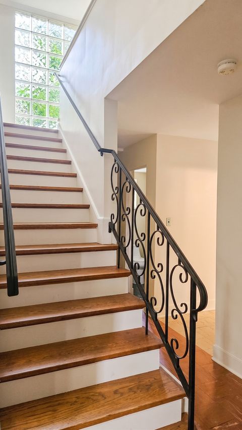Tiny photo for 645 Judge Avenue, Waukegan, IL 60085 (MLS # 12653371)