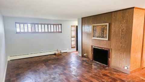 Tiny photo for 645 Judge Avenue, Waukegan, IL 60085 (MLS # 12653371)