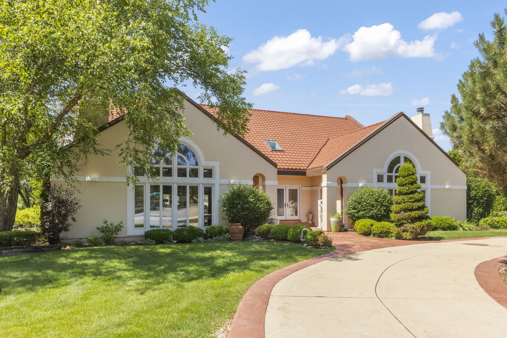 8170 Lake Ridge Drive
