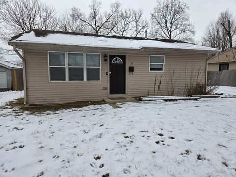 Photo of 34 Cardinal Lane, Carpentersville, IL 60110 (MLS # 12541202)