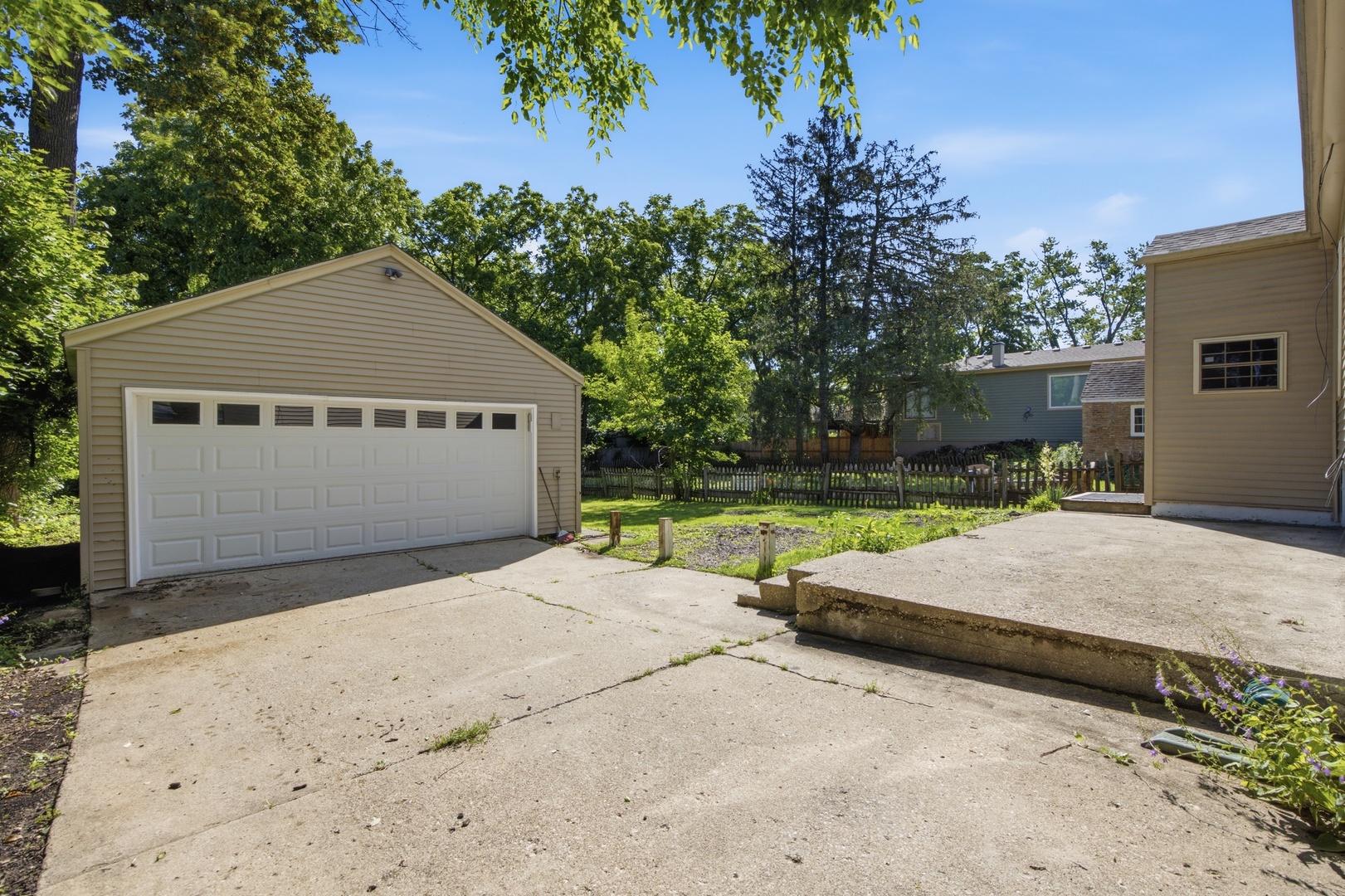 658 Pleasant Street