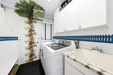 Tiny photo for 130 Surrey Lane, Burr Ridge, IL 60527 (MLS # 12739170)
