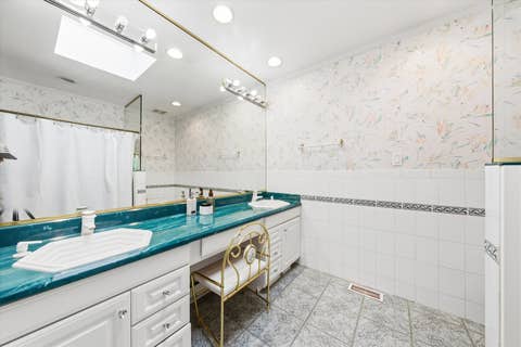 Tiny photo for 130 Surrey Lane, Burr Ridge, IL 60527 (MLS # 12739170)
