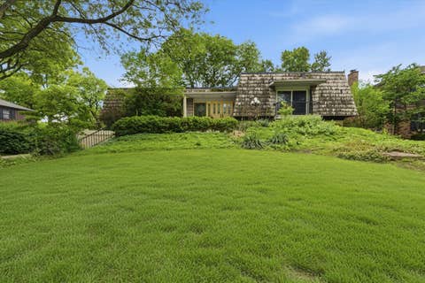 Tiny photo for 130 Surrey Lane, Burr Ridge, IL 60527 (MLS # 12739170)
