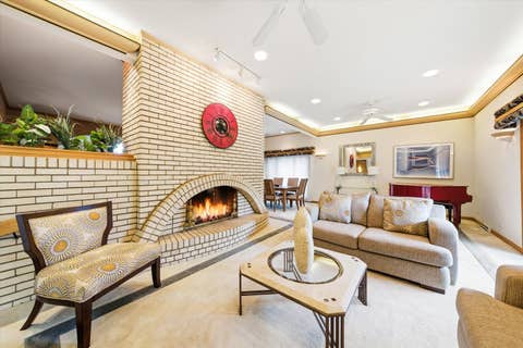 Tiny photo for 130 Surrey Lane, Burr Ridge, IL 60527 (MLS # 12739170)