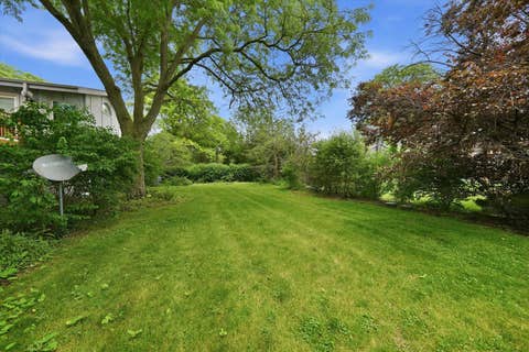 Tiny photo for 130 Surrey Lane, Burr Ridge, IL 60527 (MLS # 12739170)