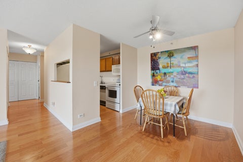 Tiny photo for 1800 Huntington Boulevard #AE607, Hoffman Estates, IL 60169 (MLS # 12646282)