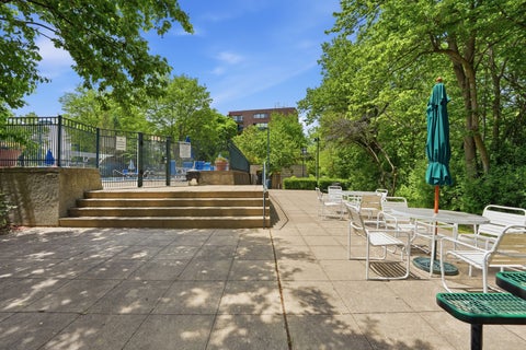 Tiny photo for 1800 Huntington Boulevard #AE607, Hoffman Estates, IL 60169 (MLS # 12646282)