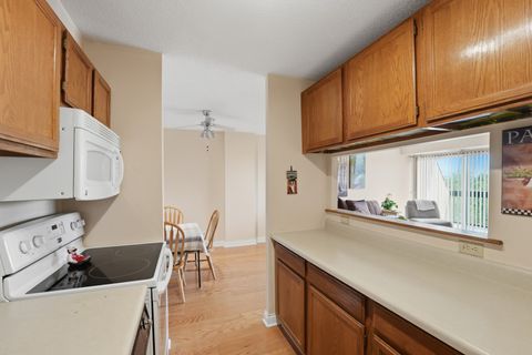 Tiny photo for 1800 Huntington Boulevard #AE607, Hoffman Estates, IL 60169 (MLS # 12646282)
