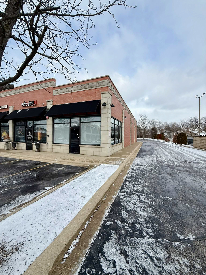 611 Milwaukee Avenue 101