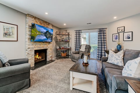 Tiny photo for 424 58th Place, Hinsdale, IL 60521 (MLS # 12688731)
