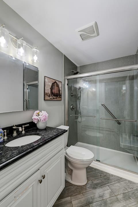 Tiny photo for 424 58th Place, Hinsdale, IL 60521 (MLS # 12688731)