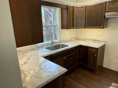 Tiny photo for 1530 Chestnut Street, Rockford, IL 61102 (MLS # 12502840)