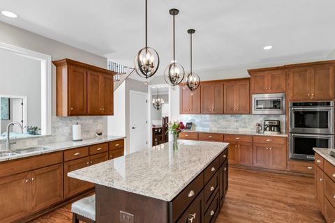 Tiny photo for 3679 Broadleaf Avenue, Elgin, IL 60124 (MLS # 12632027)