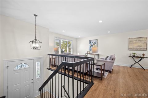 Tiny photo for 5628 Crestwood Road, Matteson, IL 60443 (MLS # 12498396)