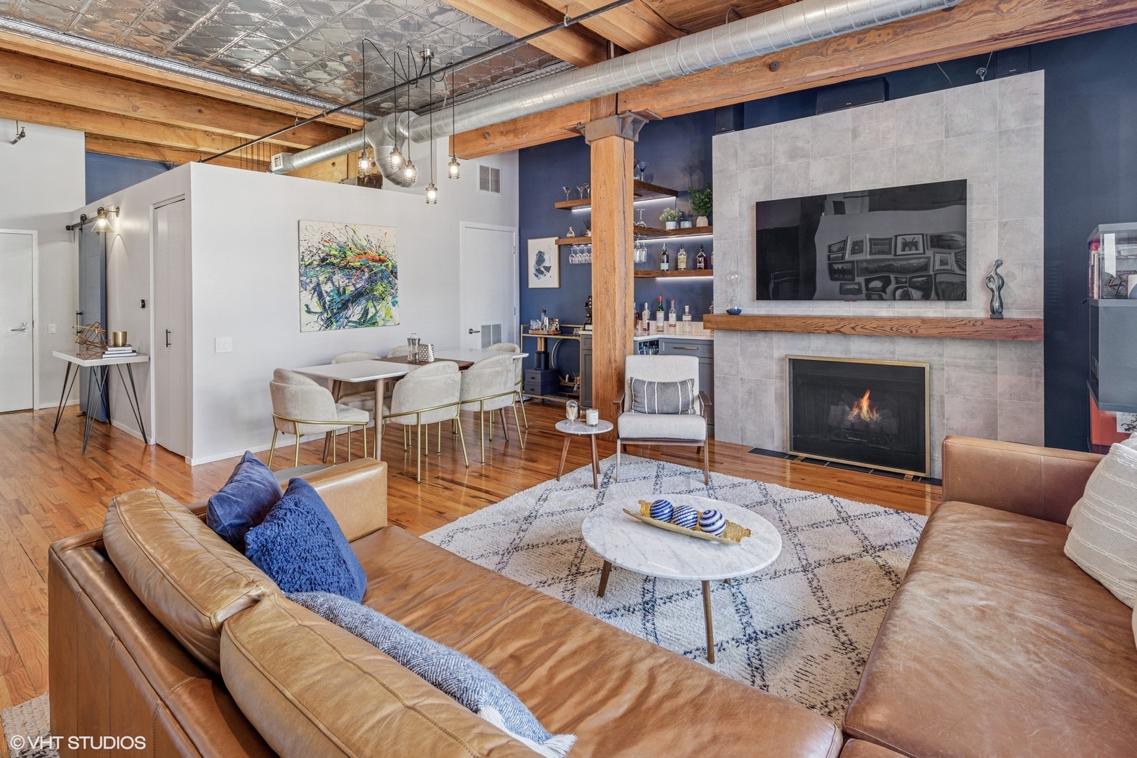728 W Jackson Boulevard 423