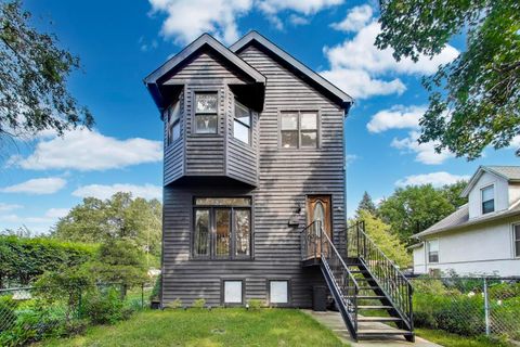 Photo of 6431 N Paulina Street, Chicago, IL 60626 (MLS # 12592007)
