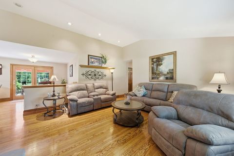 Tiny photo for 20W545 Moreland Avenue, Addison, IL 60101 (MLS # 12646150)