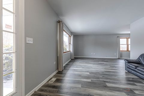 Tiny photo for 1716 Red Bud Road, Bolingbrook, IL 60490 (MLS # 12539315)