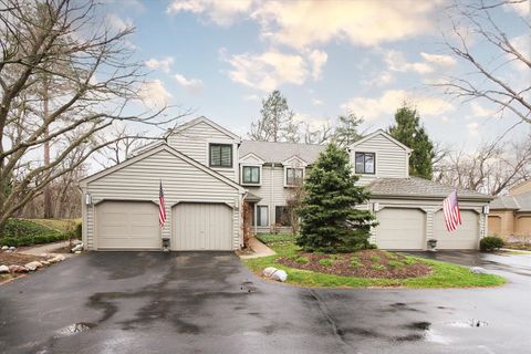 Photo of Lake Barrington, IL 60010 (MLS # 12607808)